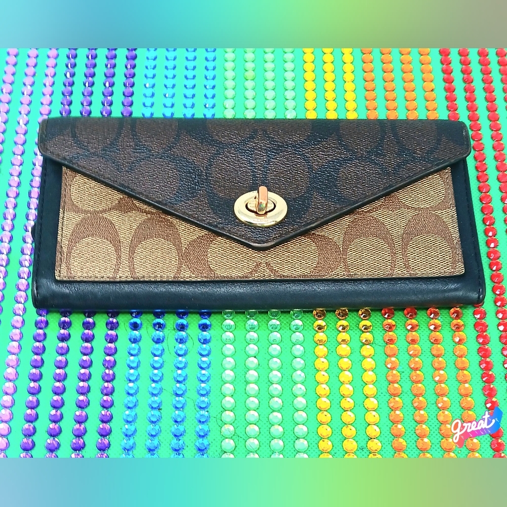 Coach Monogram Wallet - Picture 2 of 6